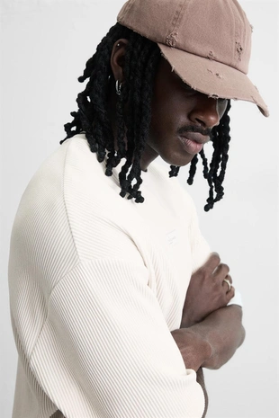 Футболка с вертикальной текстурой- Заказать в России