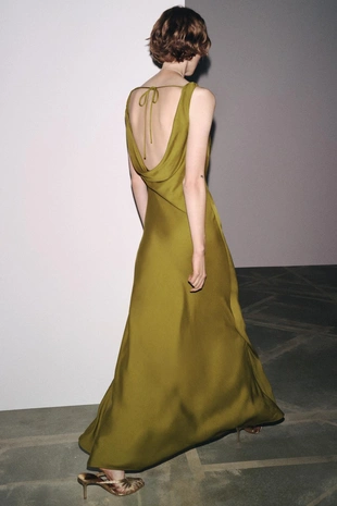 Длинное атласное платье из коллекции ZW