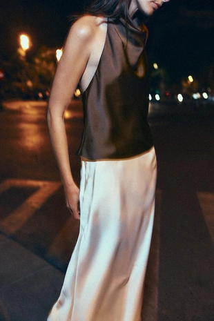 Атласный топ с горловиной халтер