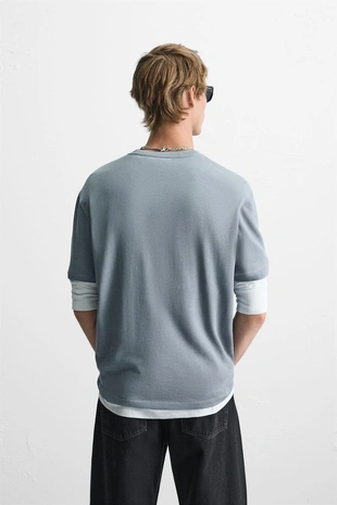 Трикотажная футболка стандартного кроя- Заказать в России