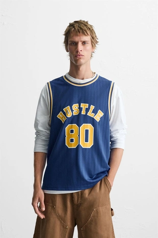 Комбинированная майка в стиле VARSITY- Заказать в России