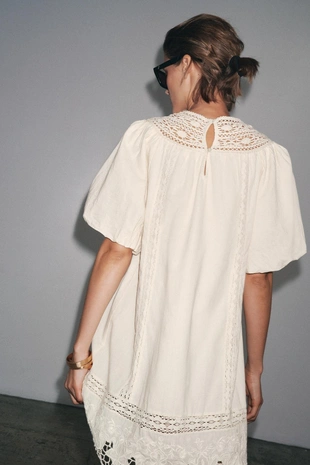 Короткое платье с вышивкой — ZW COLLECTION- Заказать в России