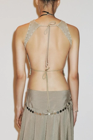 Футболка в рубчик с открытой спиной- Заказать в России