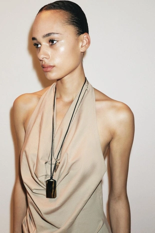 Топ с горловиной халтер и эффектом окрашивания- Заказать в России