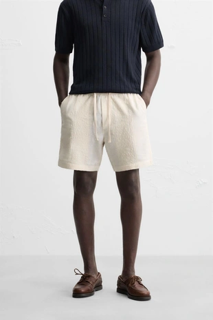 Шорты-бермуды с жаккардовой текстурой- Заказать в России