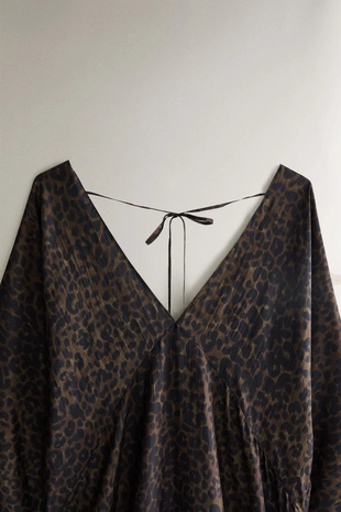 Платье-кафтан с животным принтом для пляжа- Заказать в России