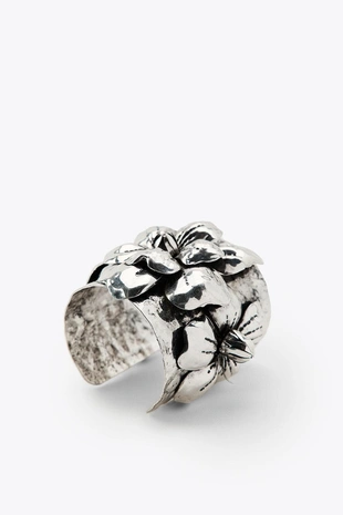 Жесткий браслет с цветами- Заказать в России