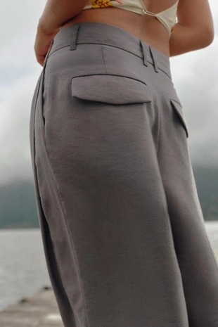 Брюки с двойными защипами и клапанами- Заказать в России