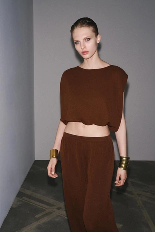 Трикотажный топ с эластичным низом- Заказать в России