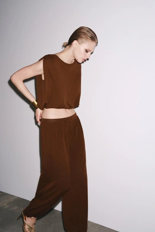 Трикотажный топ с эластичным низом- Заказать в России