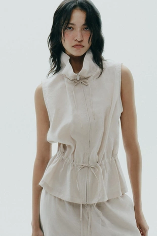 Жилет из струящейся ткани с регулируемой посадкой- Заказать в России