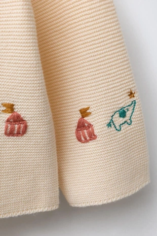 Ecru | 5536/597/712 - Zara Вязаный джемпер с вышивкой в виде слонов