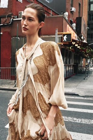 Платье с кружевной отделкой и бантом- Заказать в России