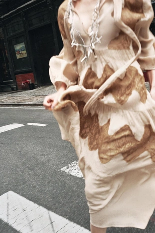 Платье с кружевной отделкой и бантом- Заказать в России