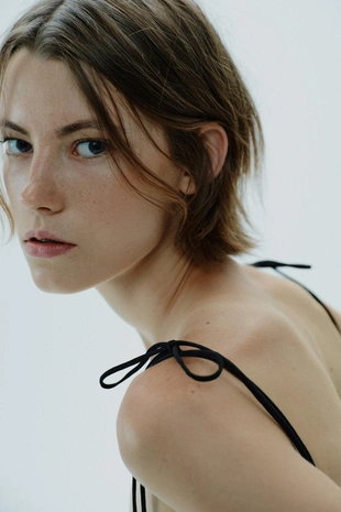 Платье миди из поплина с воланами- Заказать в России