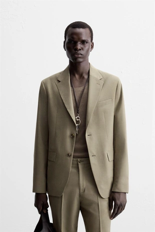 Костюмный блейзер структурной ткани- Заказать в России