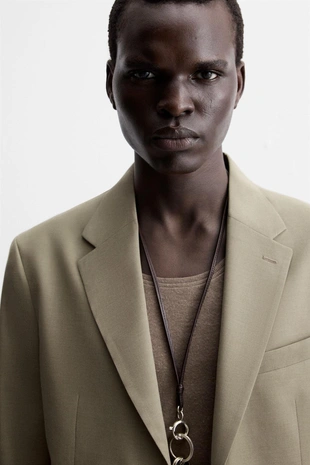 Костюмный блейзер структурной ткани- Заказать в России