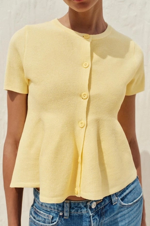 Трикотажный кардиган с баской- Заказать в России