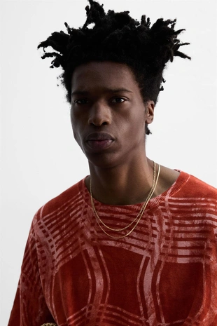 Трикотажный джемпер с графическим принтом © OTIS KWAME KYE QUAICOE- Заказать в России