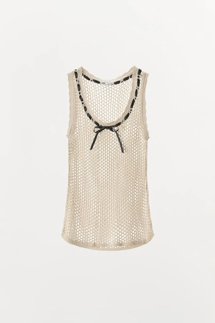 Топ из ажурного трикотажа с контрастным бантом- Заказать в России