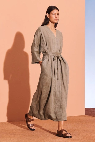 Сандалии с кожаными ремешками и пряжками- Заказать в России