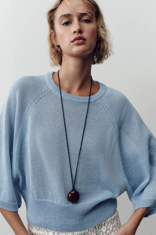 Свитер с широкими рукавами- Заказать в России