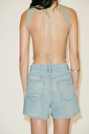 Джинсовые шорты TRF с высокой посадкой MOM FIT и косой застежкой- Заказать в России