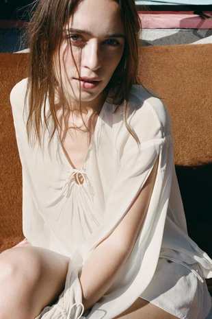 Полупрозрачный топ из струящейся ткани- Заказать в России