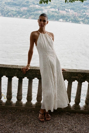 Платье-халтер с вышивкой в виде цветов- Заказать в России