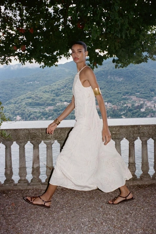 Платье-халтер с вышивкой в виде цветов- Заказать в России