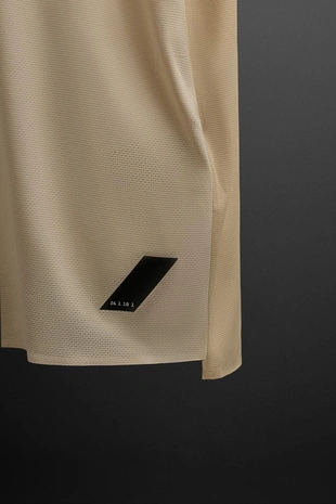 Спортивная футболка в стиле колор-блок- Заказать в России