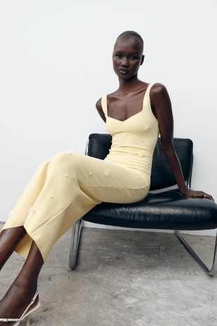 Эластичное платье с цветами- Заказать в России