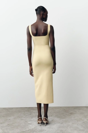 Эластичное платье с цветами- Заказать в России