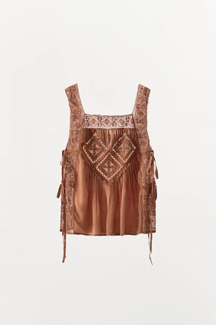 Топ с кружевом и ромбами, LIMITED EDITION- Заказать в России