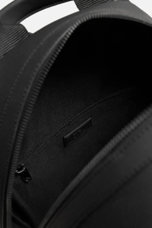 Рюкзак с текстурированной прорезиненной отделкой- Заказать в России