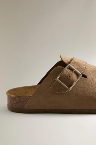 Клоги из кожи с пряжкой и деталями стежки- Заказать в России