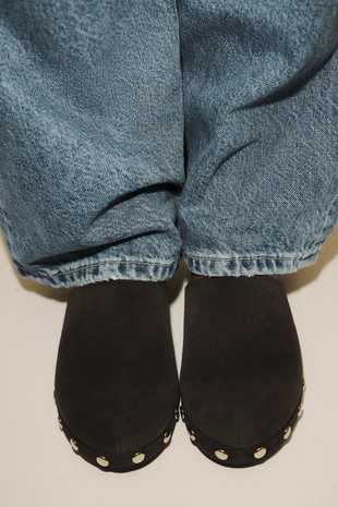 Замшевые сабо KITTEN с заклепками- Заказать в России