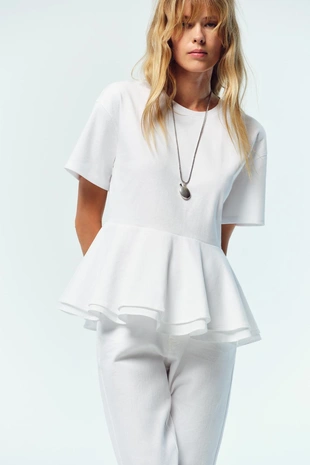 Футболка с баской- Заказать в России