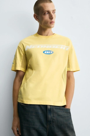 Футболка с комбинированными текстами- Заказать в России