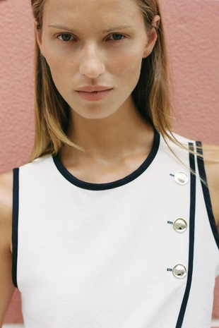 Топ с контрастной отделкой- Заказать в России