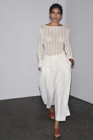 Трикотажный джемпер с рельефным узором- Заказать в России