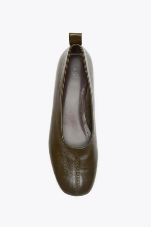 Кожаные балетки на низком каблуке- Заказать в России