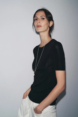 Трикотажный топ с короткими рукавами- Заказать в России