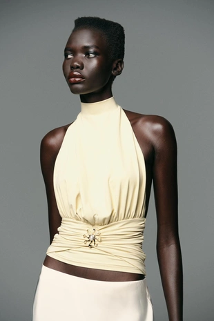 Топ из полиамида со сборками и солнцем- Заказать в России