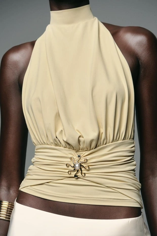 Топ из полиамида со сборками и солнцем- Заказать в России