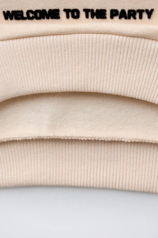 Толстовка с рельефным принтом MINNIE MOUSE © DISNEY- Заказать в России