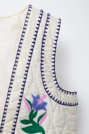 Жилет с вышивкой «тюльпаны»- Заказать в России