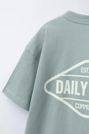 Футболка с принтом логотипа- Заказать в России