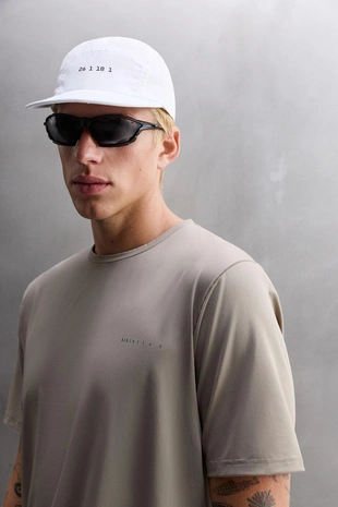 Спортивная футболка из тканевой структуры- Заказать в России