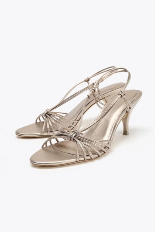 Кожаные босоножки с ремешками и узлом- Заказать в России